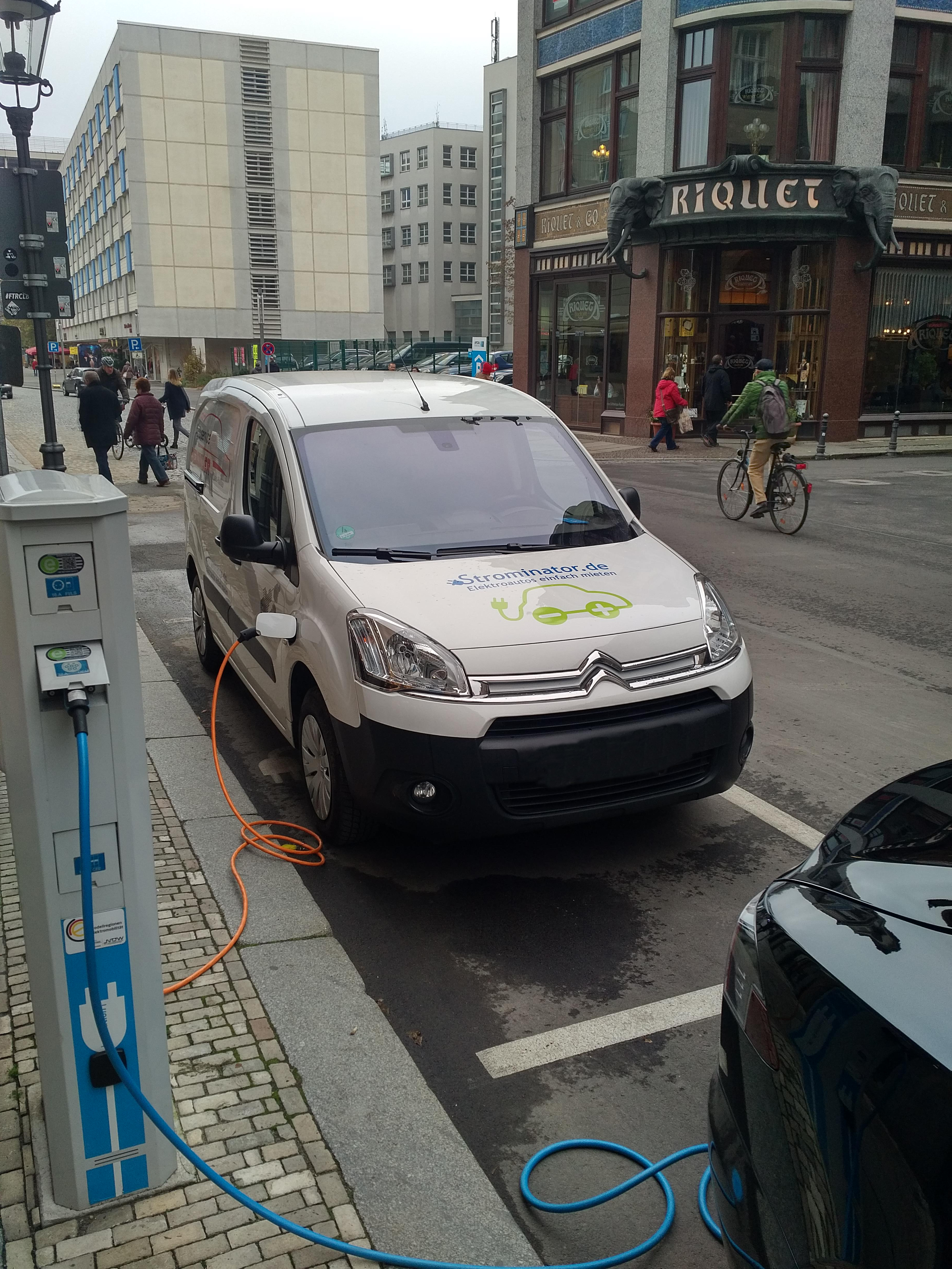 strominator-citroen-berlingo-elektroautos-einfach-mieten ...