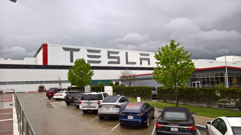 nextmove Tesla mieten