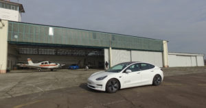 nextmove Drag Race - Tesla Model 3 RWD