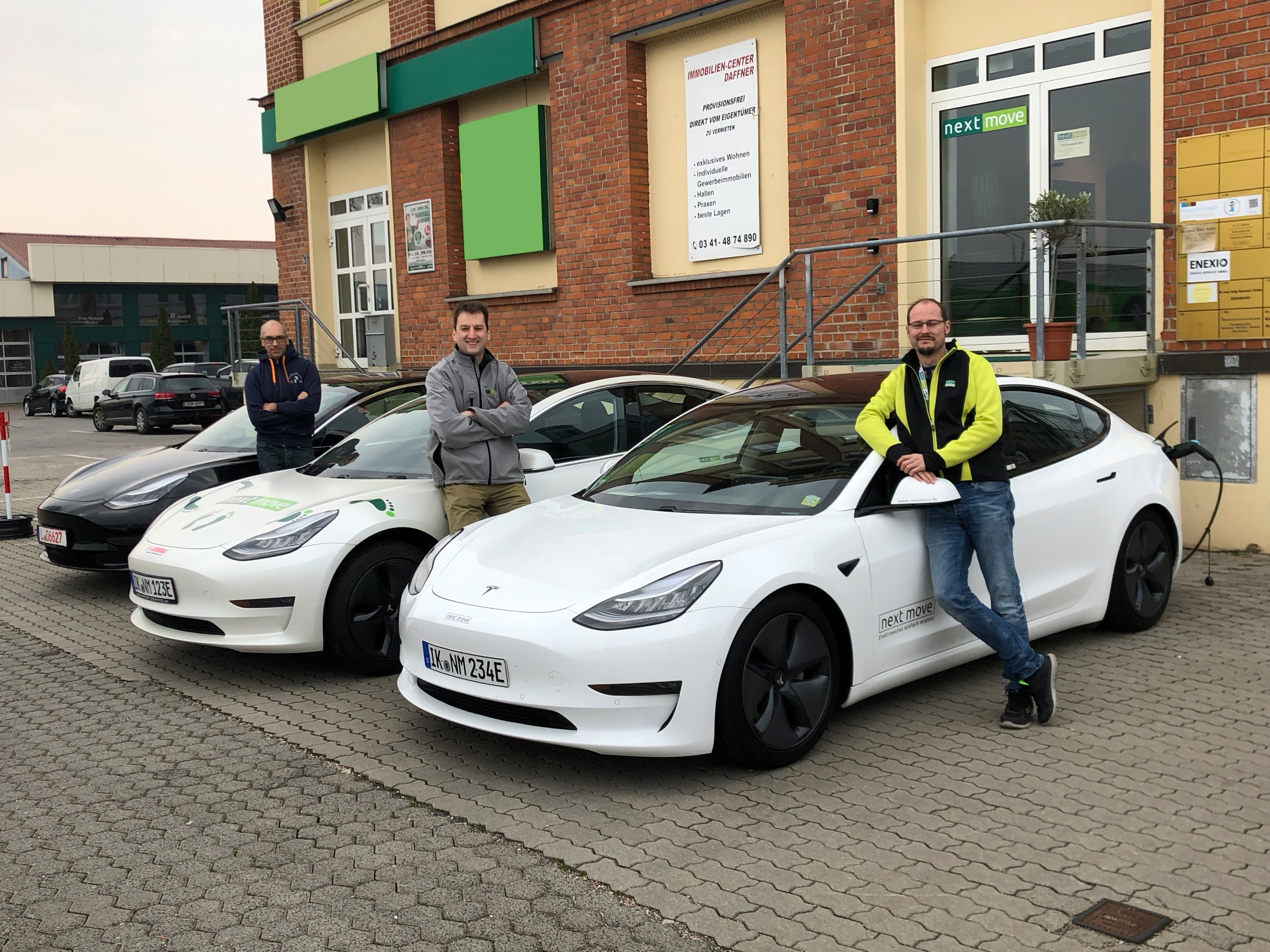 Aero tesla store