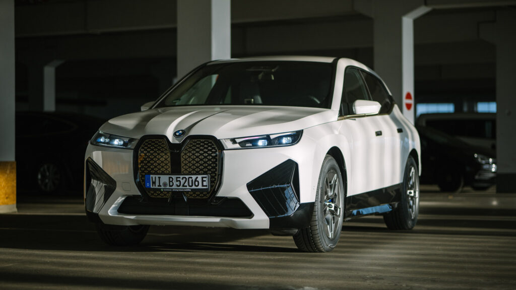 nextmove BMW iX