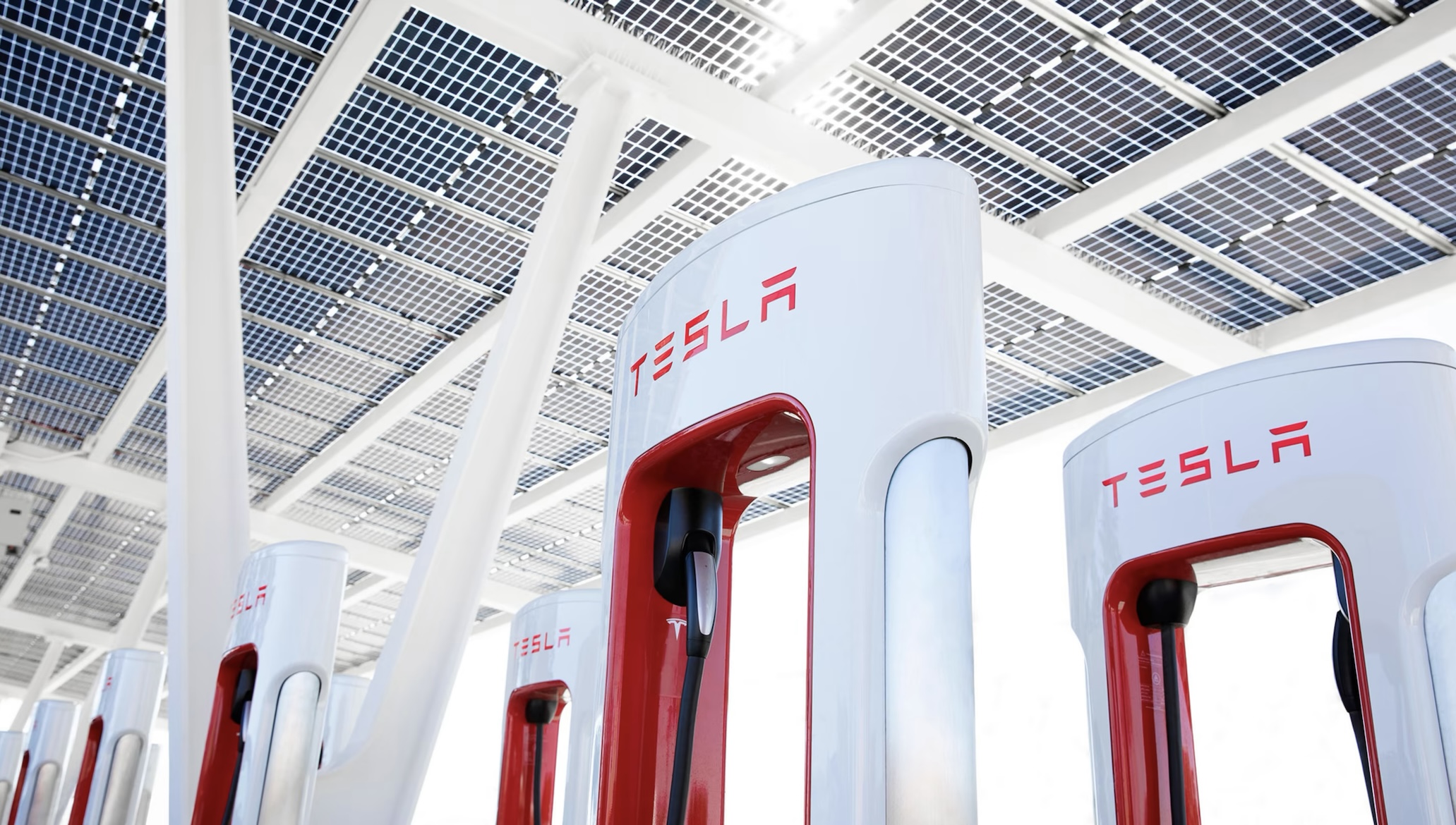 Tesla: Supercharger für alle freigegeben – auch deutsche