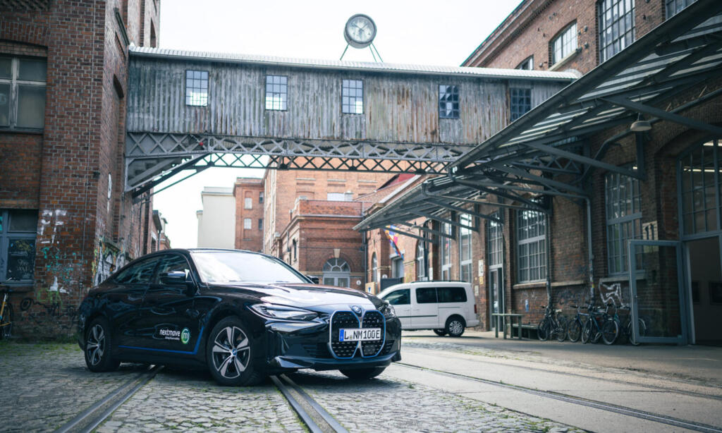 nextmove BMW i4 schwarz