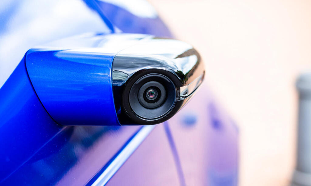 Honda-e Elektroauto blau in Leipzig