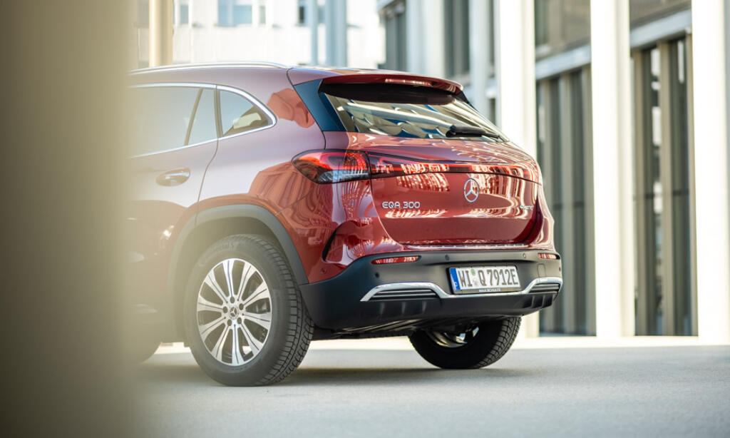 nextmove Mercedes EQA