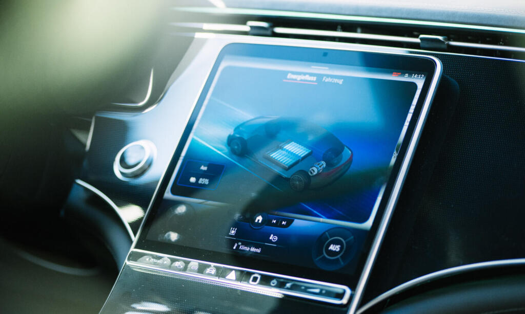 nextmove Mercedes EQE