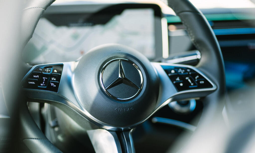 nextmove Mercedes EQE