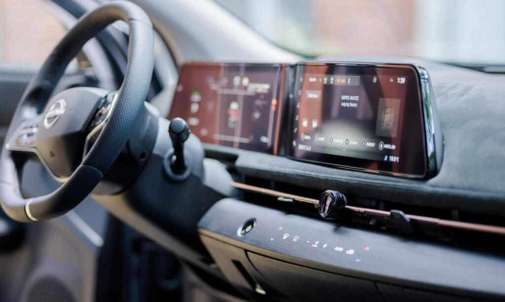 nextmove Nissan Ariya