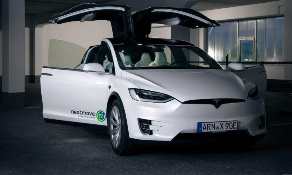 nextmove Tesla Model X Elektroauto in Leipzig